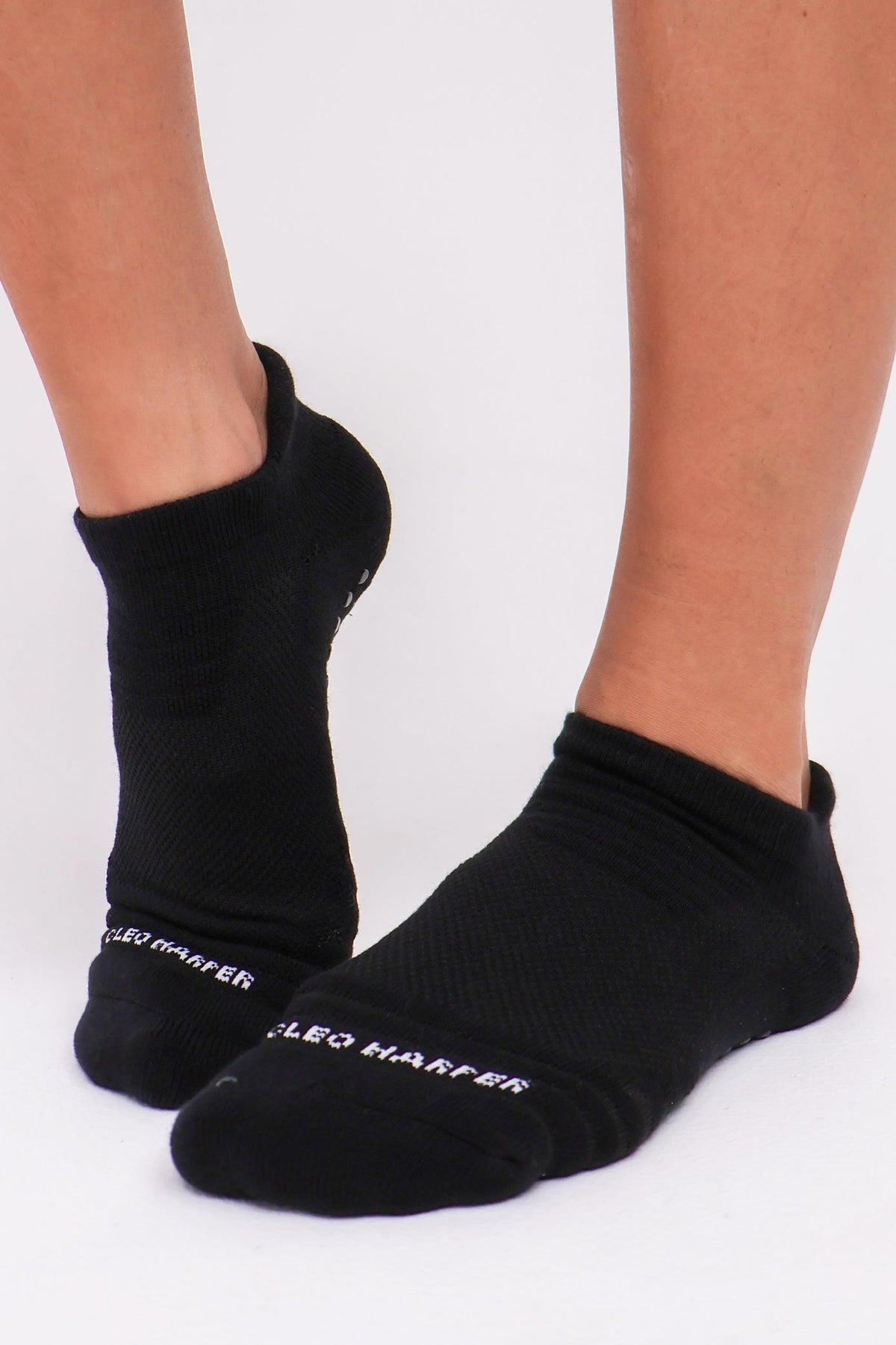 Grip Socks 2 Pack - Ankle - Black / White