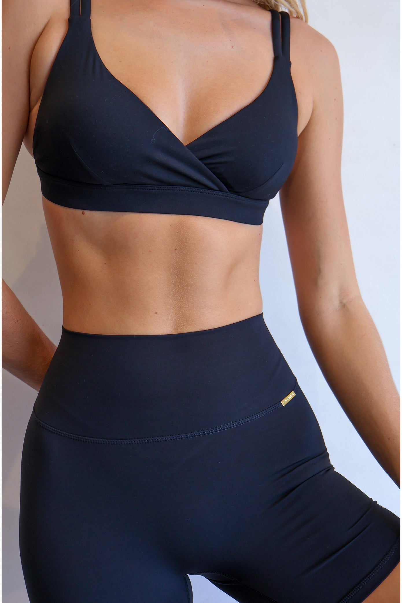 Apex Short 6" - Black