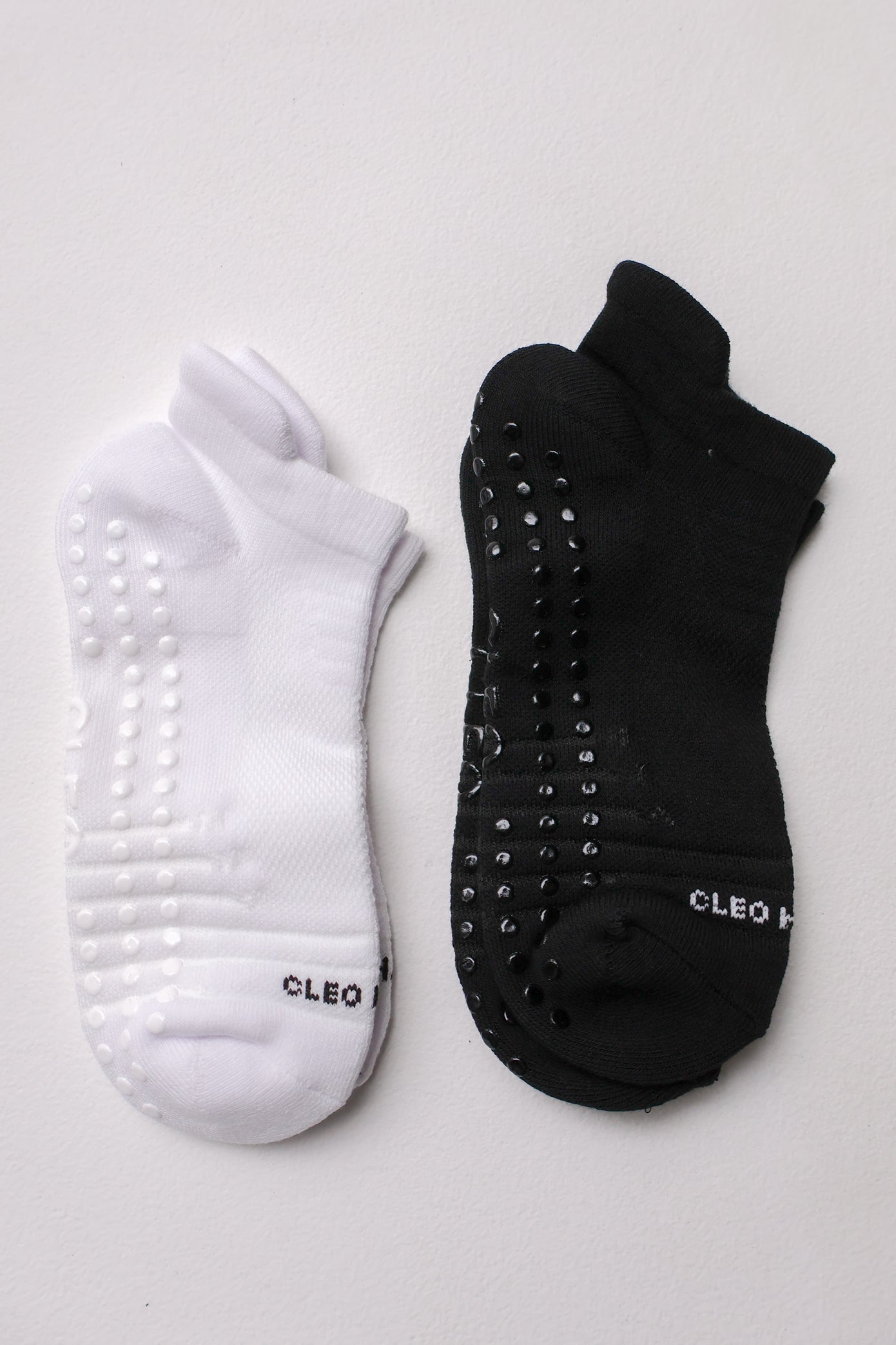 Grip Socks 2 Pack - Ankle - Black / White