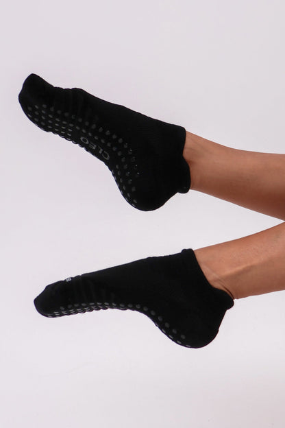 Grip Socks 2 Pack - Ankle - Black / White