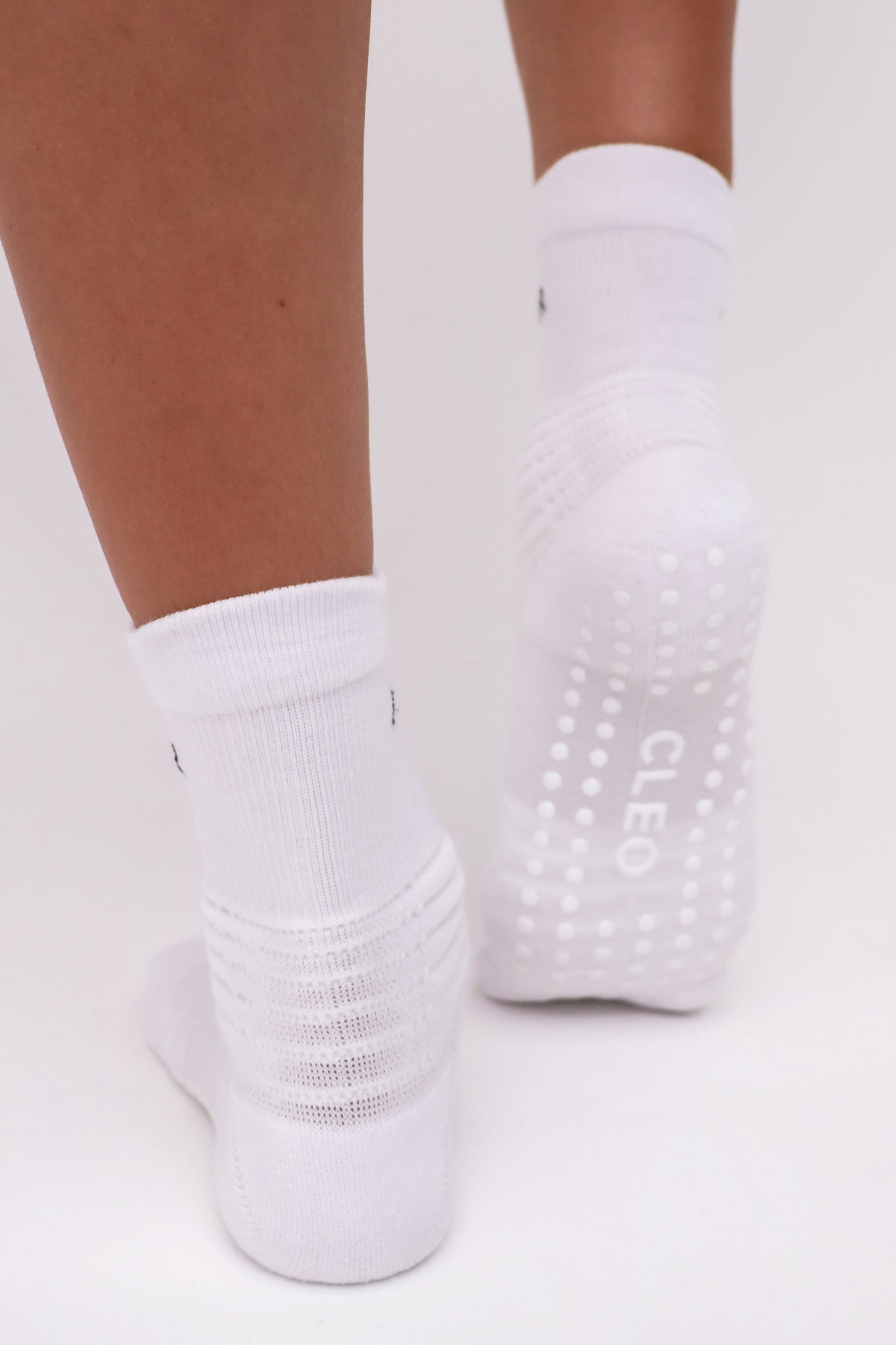 Grip Socks 2 Pack - Crew - Black / White