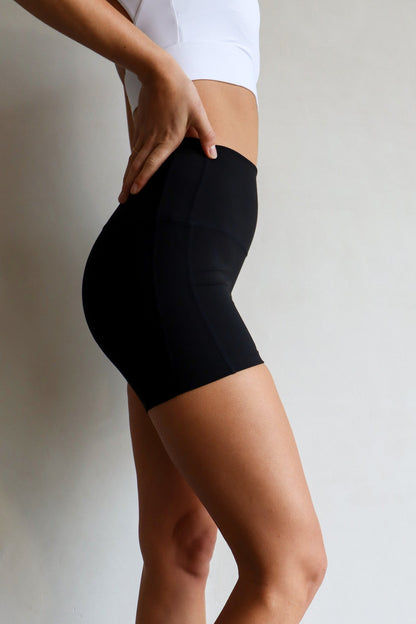 Accelerate Short - Black - Cleo Harper